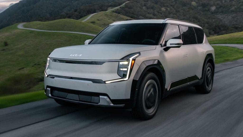 Kia EV9 Spotted In Two Different Variants On US Roads