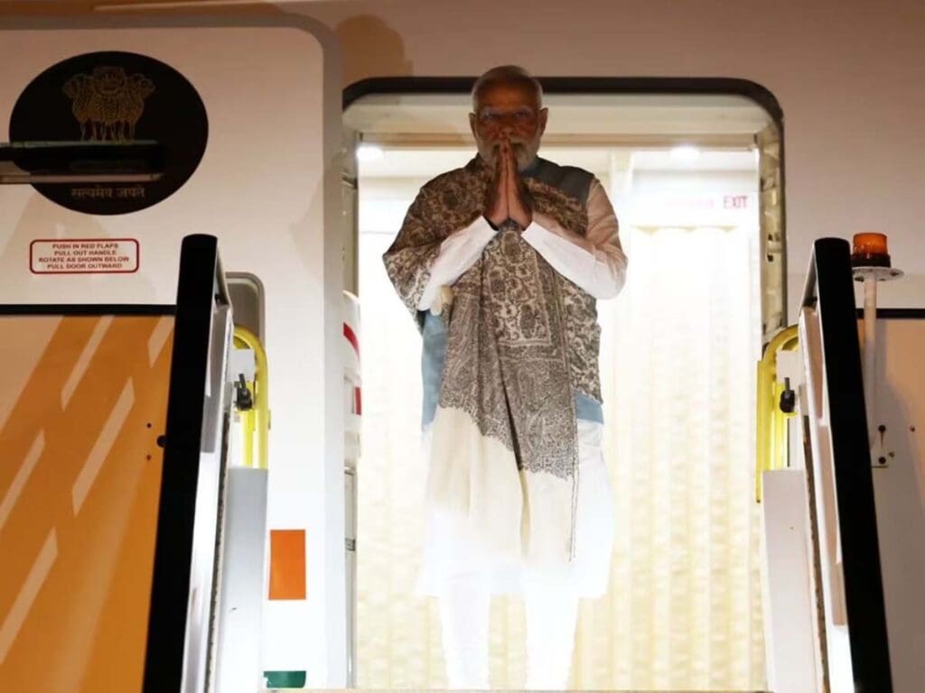 PM Modi in Australia LIVE: NRIs Reach Sydney On Charter Flight To Greet Modi; PM Meets Top CEOs of Country