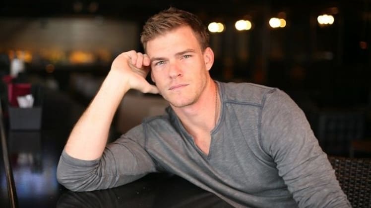 Alan Ritchson Bio, Age, Height, Income, Net Worth