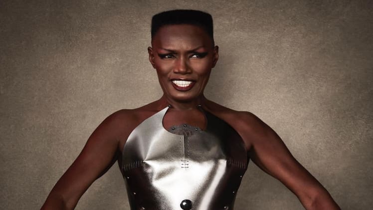 Grace Jones Bio, Age, Height, Income, Net Worth