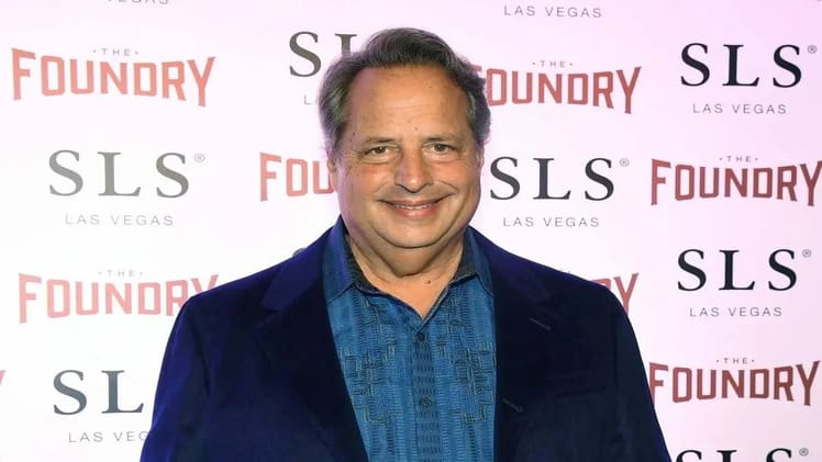 Jon Lovitz Bio, Age, Height, Income, Net Worth