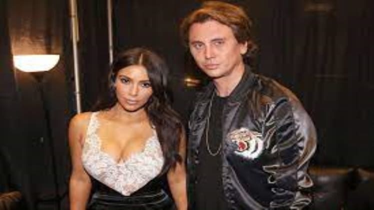 Jonathan Cheban Bio, Age, Height, Income, Net Worth