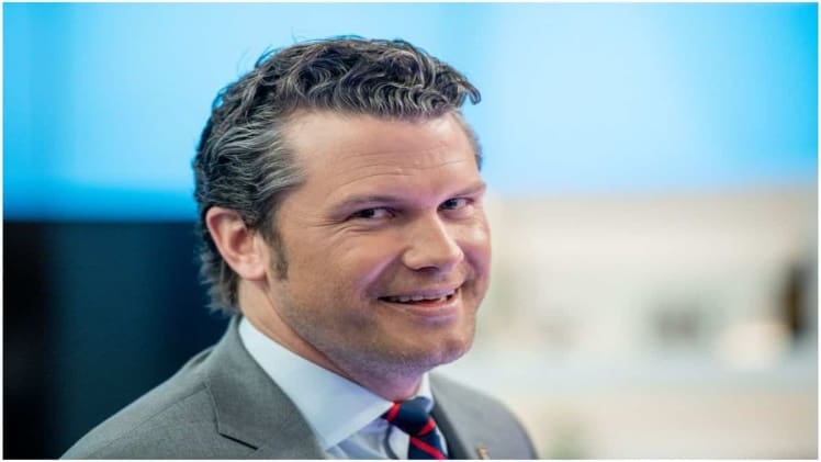 Pete Hegseth Bio, Age, Height, Income, Net Worth