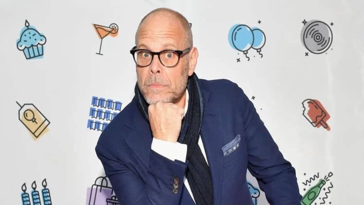 Alton Brown Bio, Age, Height, Income, Net Worth
