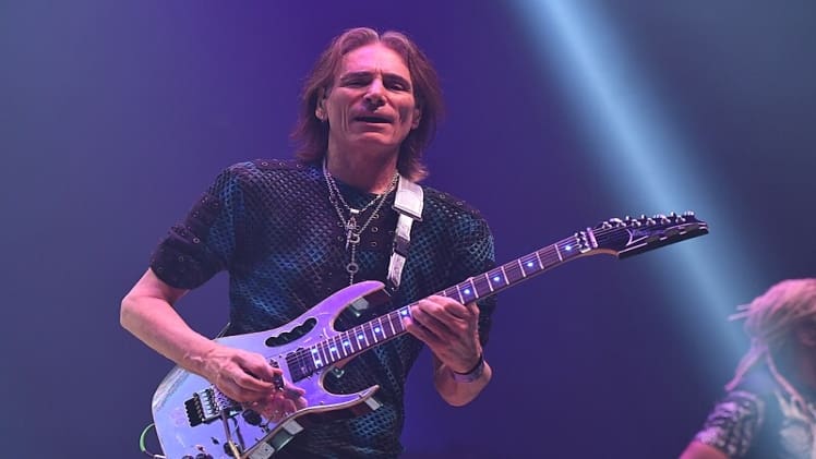 Steve Vai Bio, Age, Height, Income, Net Worth