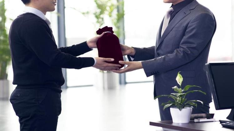 Dubai: A Hub For Promotional And Corporate Gifts