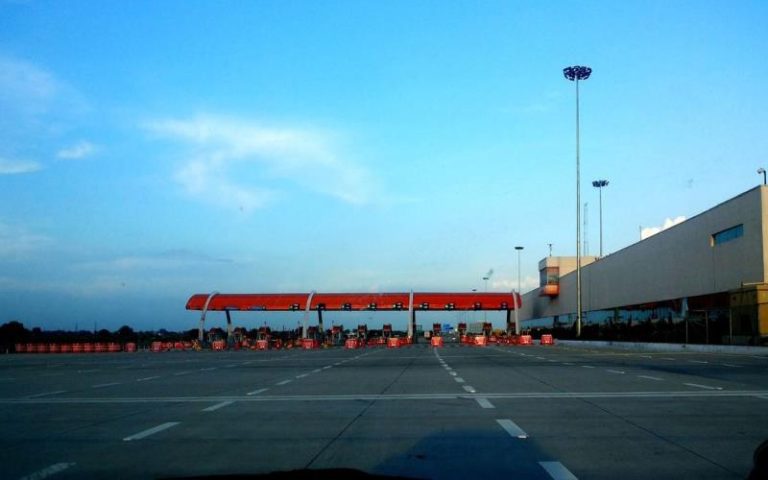 Yamuna Expressway: A Road Trip Adventure from Noida